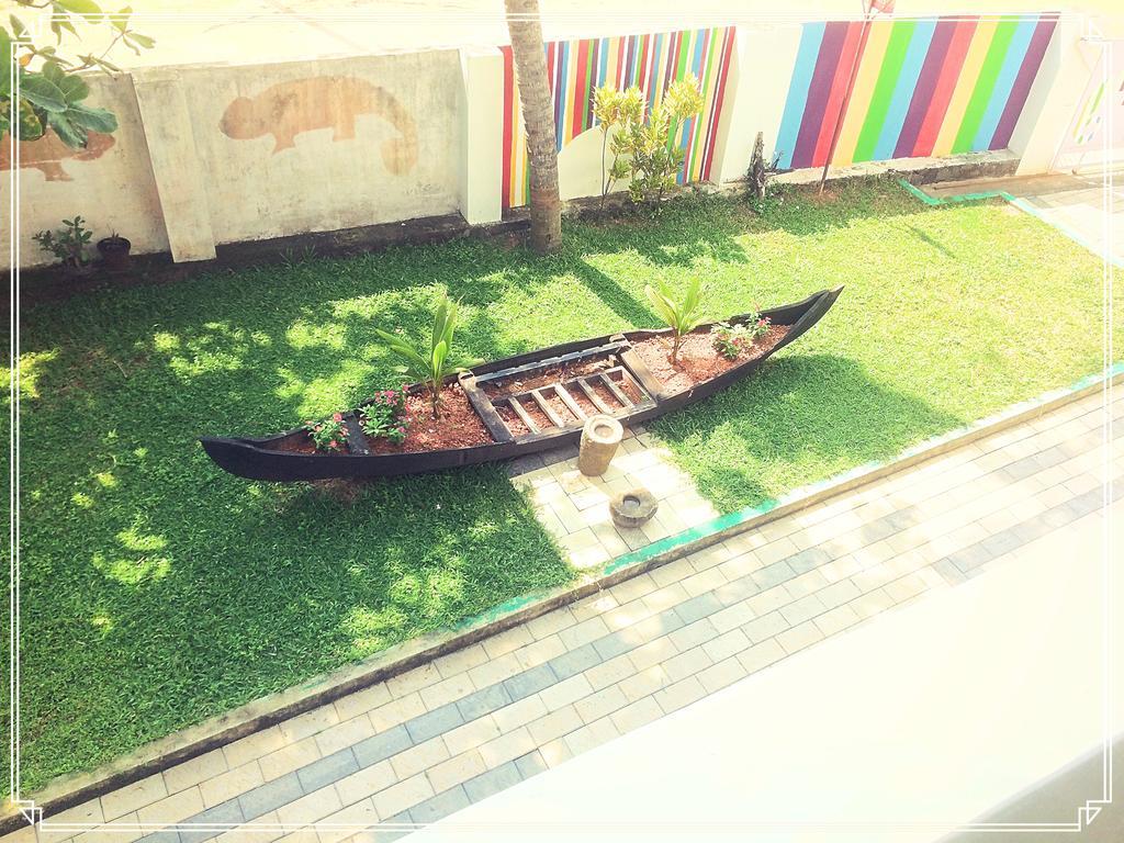 Chameleon Beach Lodge By Peace Rob Hotels Cherai Beach Esterno foto